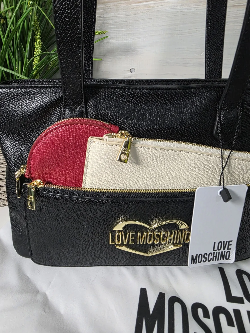 Love Moschino Black Tote with Cream & Red Pouches Includes Dust BAG - Picture 10 of 11
